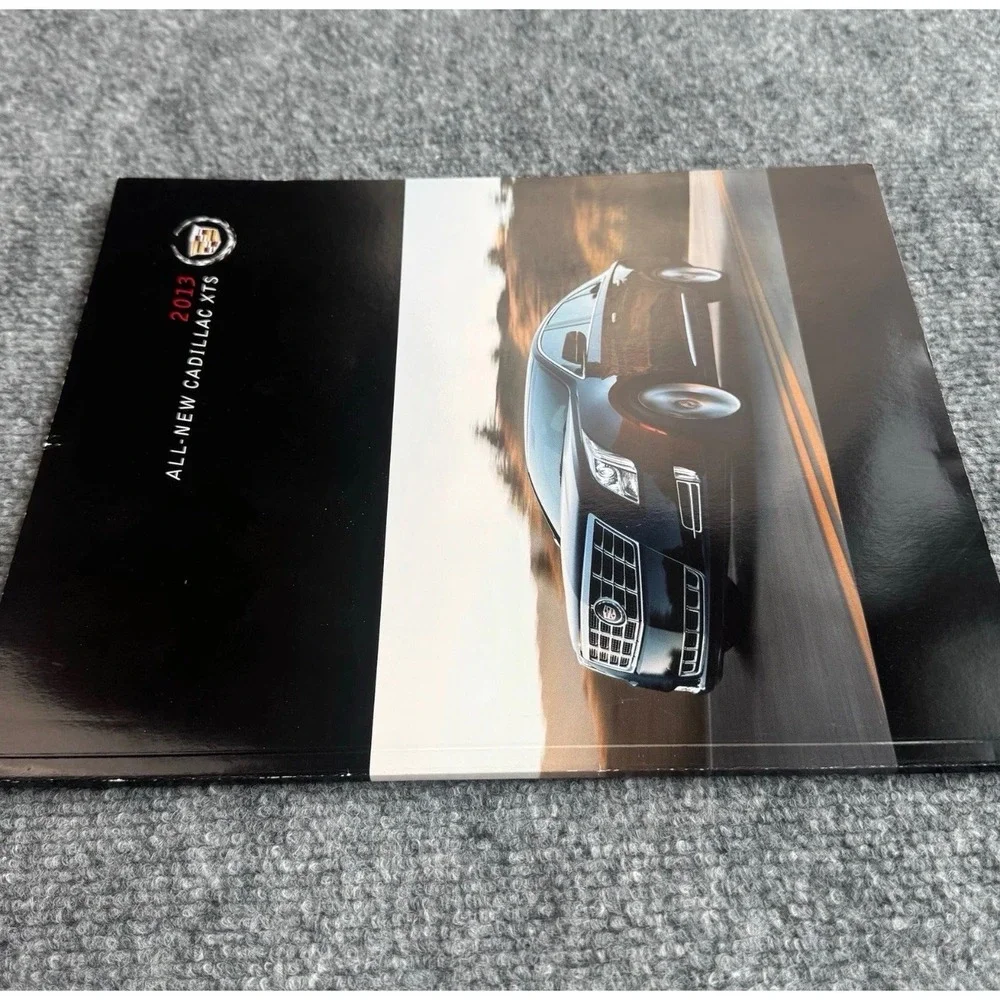 2013 All-New Cadillac XTS Sales Brochure Luxury Sedan Catalog Portfolio